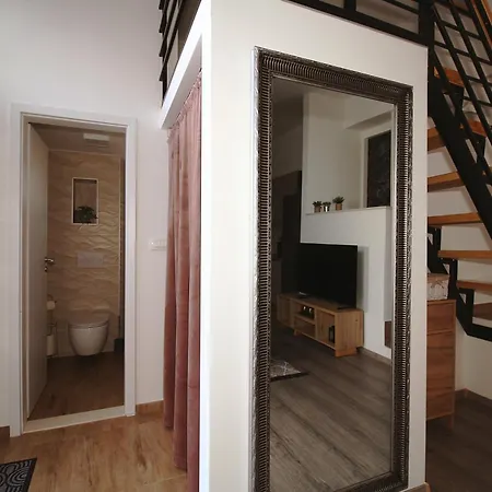 Apartment Viola